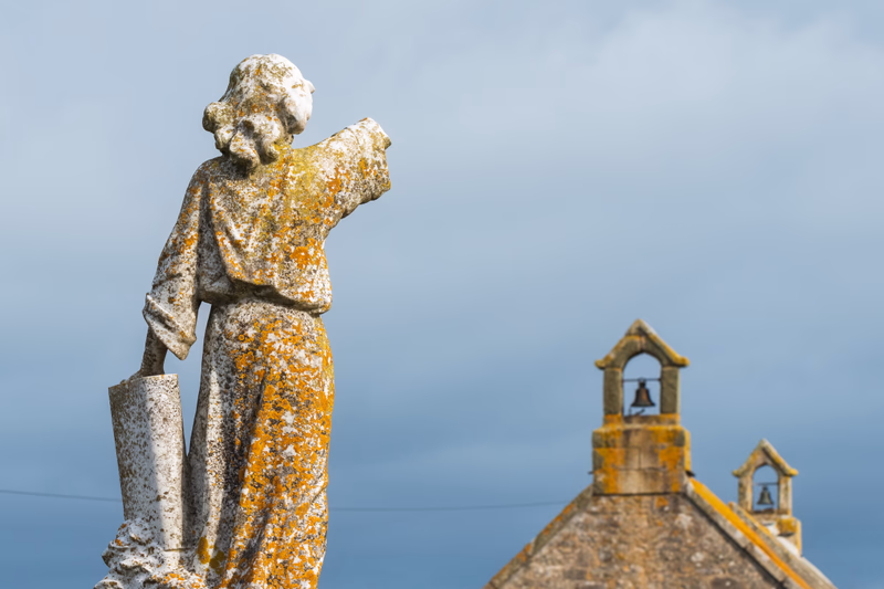 Churchyard salute, St. Ives