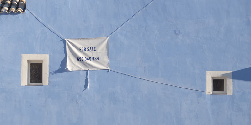 Blue wall, Villajoyosa